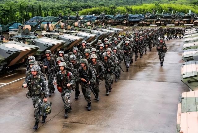 集团军与军的区别,概念、组织结构与作战运用的差异,集团军与军的区别,概念、组织结构及作战运用的差异解析