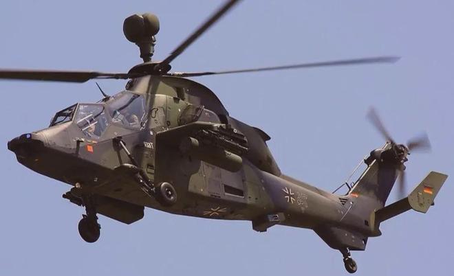 最新式武装直升机,空中力量的革新与突破,最新武装直升机技术革新,空中力量的革新与突破