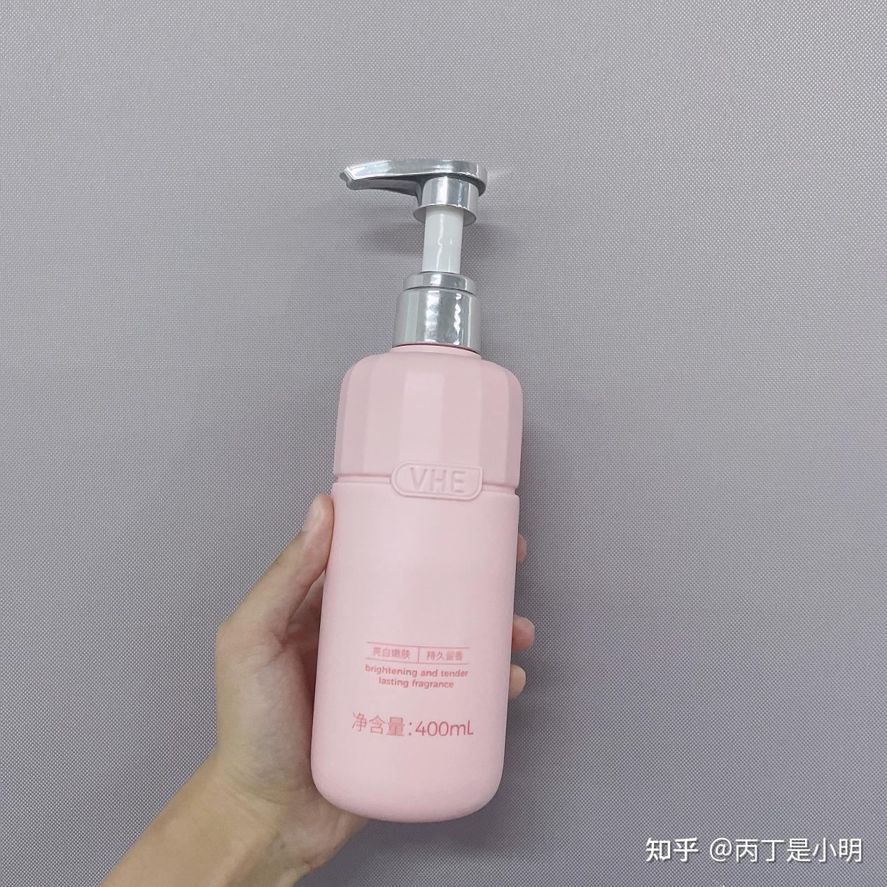 美白身体乳，赋予肌肤如雪般纯净无暇的魅力，美白身体乳，打造如雪纯净肌肤的魅力