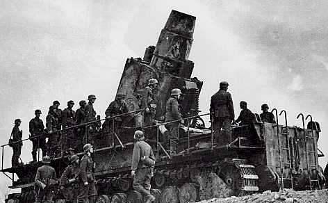 古斯塔夫巨炮四视图,揭示古代大炮的雄伟与工艺精湛,古斯塔夫巨炮四视图,展现古代大炮的雄伟与精湛工艺