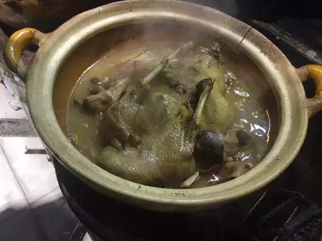 泉州姜母鸭老字号，传统美食的传承与韵味，泉州姜母鸭老字号，传统美食的传承与独特韵味