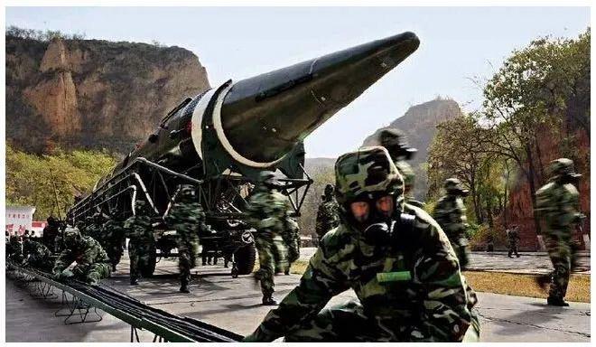 二炮现今的领导及其职责,深入了解中国战略导弹部队的新领军人物,中国战略导弹部队新领军人物及二炮现今领导与职责概述