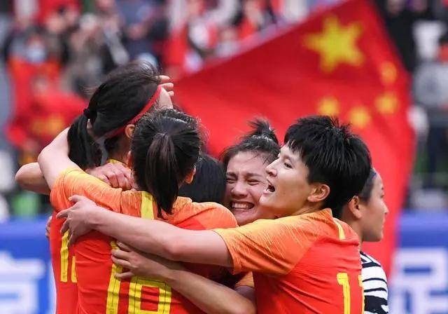 中国女足姑娘照片,坚韧与美丽的象征,中国女足姑娘,坚韧与美丽的永恒象征