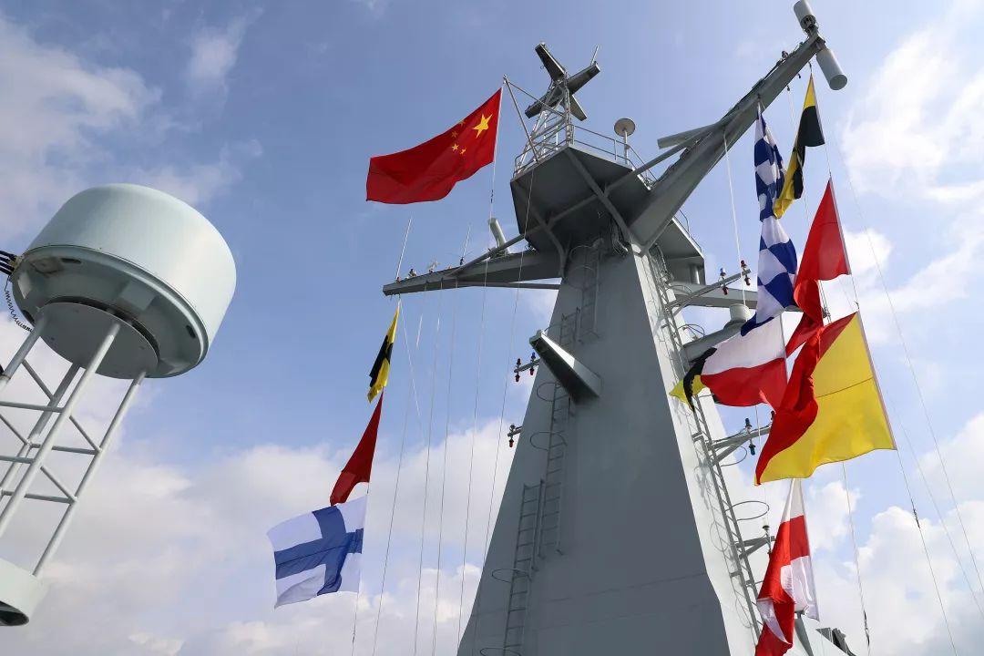 亚丁湾护航国家及其贡献，亚丁湾护航，多国联手护航海上通道的贡献与力量展示