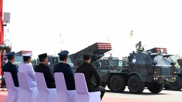 关于我国庆祝建国74周年国庆阅兵的文章,中国庆祝建国74周年国庆阅兵盛典盛况空前,展示国家力量与自信