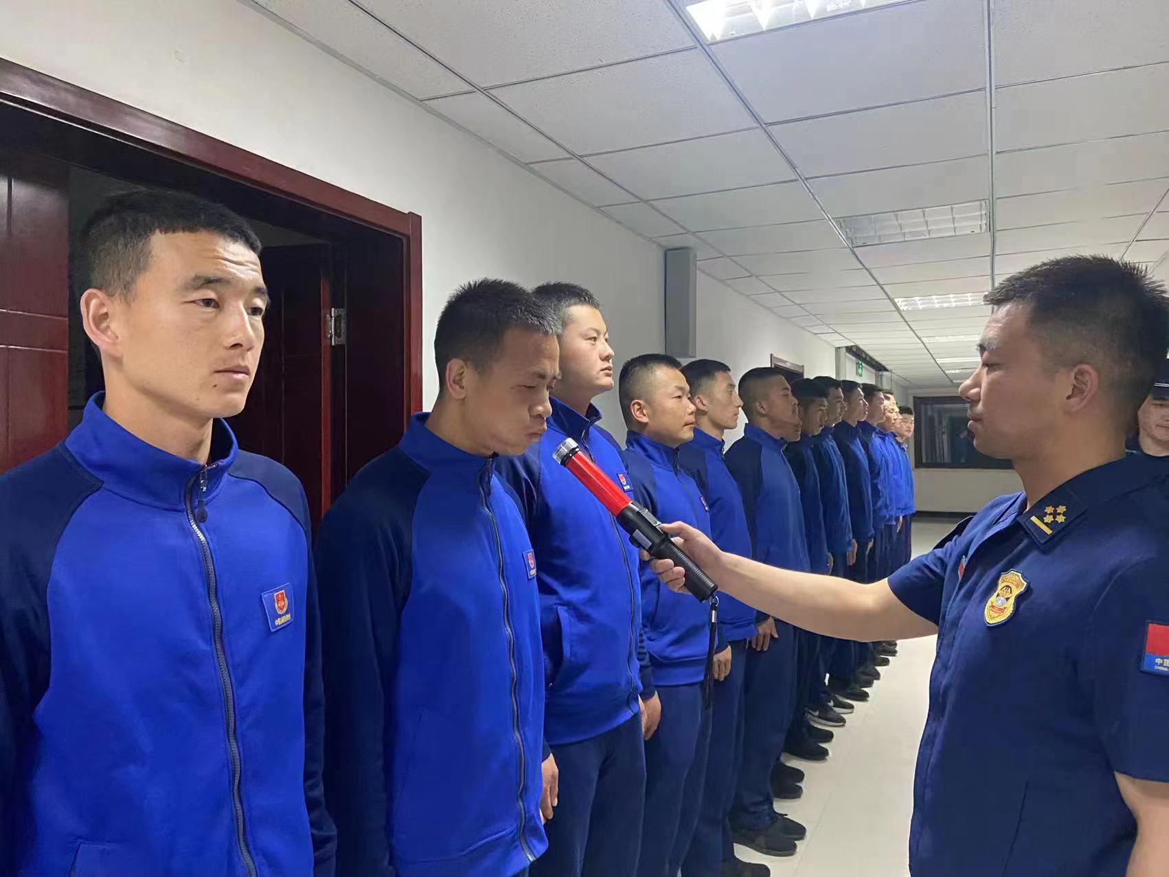 揭秘2020公安新式警服,设计背后的故事与图片展示,揭秘2020公安新式警服,设计背后的故事与实拍展示