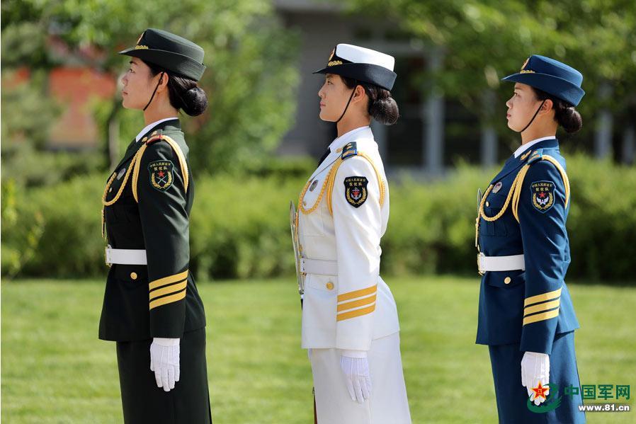 三军女兵方队领队是谁——引领新时代巾帼力量的杰出代表,三军女兵方队领队,引领新时代巾帼力量的杰出代表