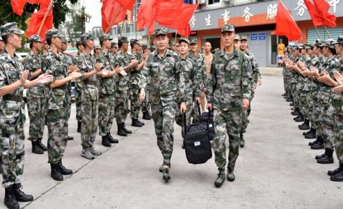 大学生为什么要当兵，大学生为何选择参军入伍？