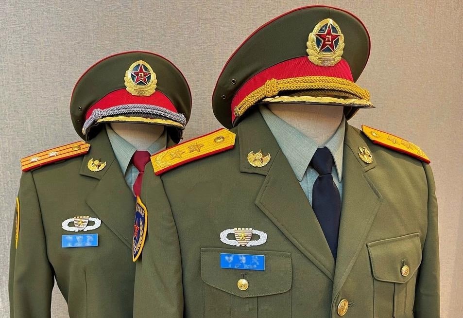 揭秘83式武警制服，历史背景、设计特点与现代意义，揭秘，83式武警制服的历史背景、设计特点及其现代意义