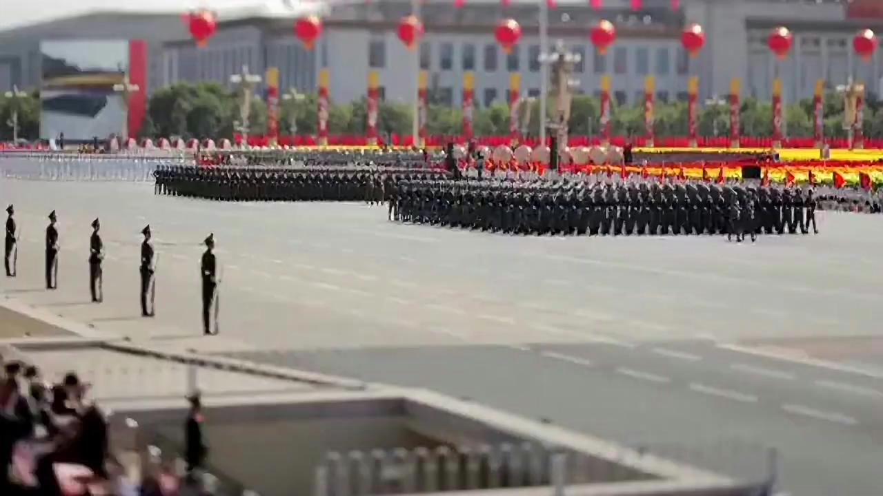 外国人如何评价中国阅兵式，外国人眼中的中国阅兵式评价
