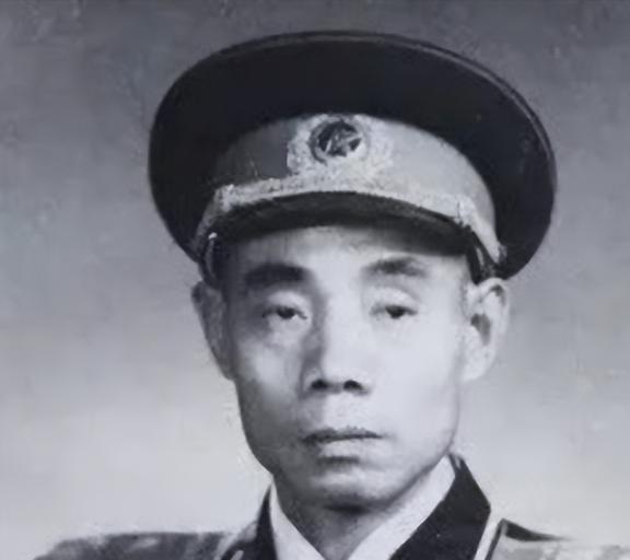 揭秘中国人民解放军陆军第XXX集团军军长，一位铁血将领的荣耀与担当，揭秘中国人民解放军陆军第XXX集团军铁血军长，荣耀与担当之路
