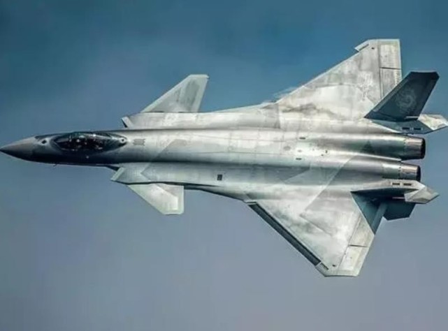 歼7总设计师，中国航空事业的杰出代表，歼7总设计师，中国航空事业的辉煌代表