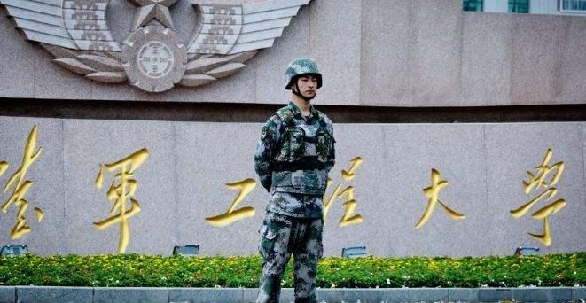揭秘中国十大军级空军基地,战略支点与力量投射的完美结合,中国十大军级空军基地揭秘,战略支点与力量投射的协同之力