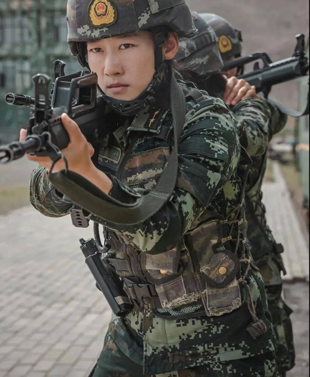 武警21式服装，新时代军威的象征，武警21式服装，新时代军威的骄傲展现