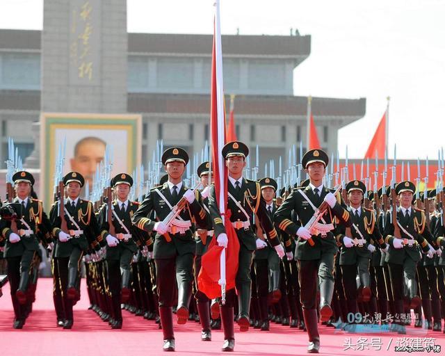 国旗护卫队与三军仪仗队，职责与任务的差异，国旗护卫队与三军仪仗队职责任务差异解析