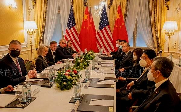 中美关系中的政治问题，复杂而微妙的挑战，中美关系，政治问题的复杂挑战