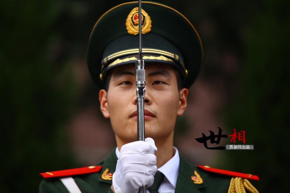 国旗护卫队最新图片，荣耀与责任的象征，国旗护卫队风采，荣耀与责任的象征图片展示
