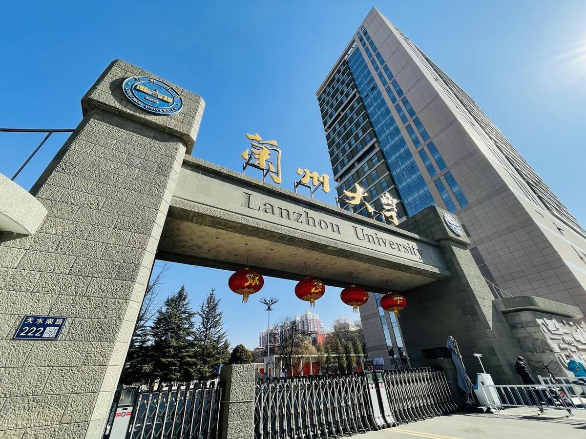 最新消息，南京遇害女生父亲再发声，揭示事件背后的真相与情感纠葛，南京遇害女生父亲揭露事件真相与情感纠葛，背后的故事令人震惊