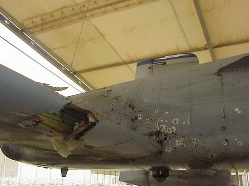 A-10攻击机机炮特写，雷霆之喉的致命武器，A-10攻击机机炮，雷霆之喉的致命武器特写