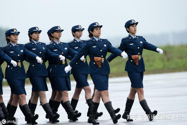 中国女兵图片方阵，展现力量与荣耀的象征，中国女兵图片方阵，力量与荣耀的展现