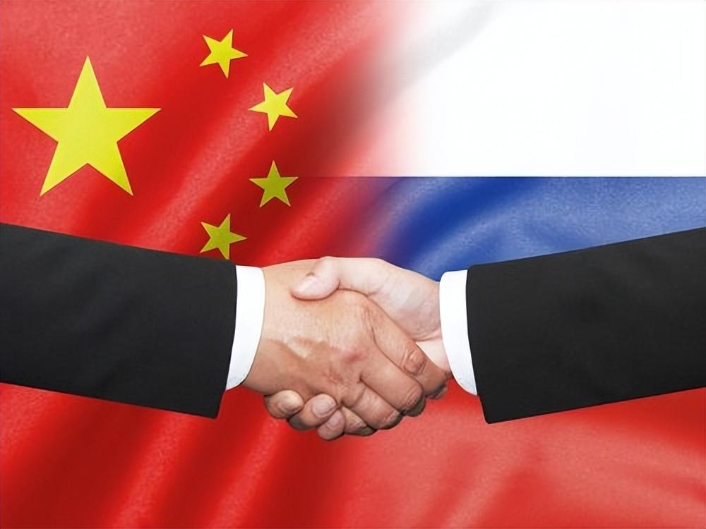 美军舰试图侵犯俄边界被驱逐，国际海域的警示事件，美军舰侵犯俄边界遭驱逐，国际海域的紧张警示事件