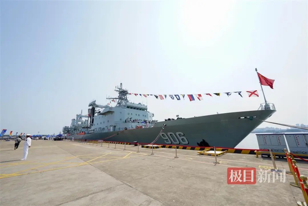 海军洪湖舰与湖北洪湖，水上的守护与地域的骄傲，海军洪湖舰与地域洪湖，水上守护与地域骄傲的双重赞歌