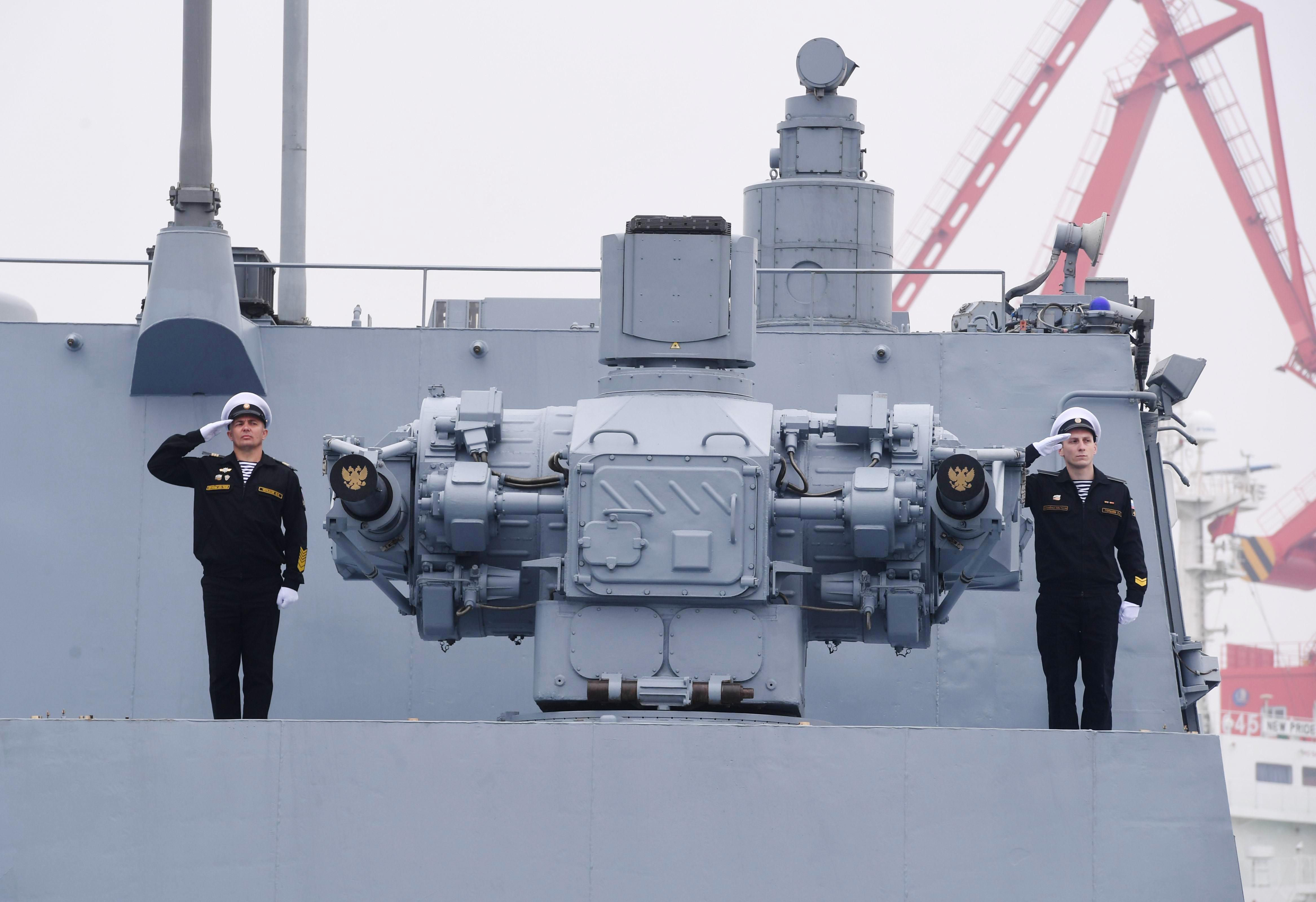 海军70周年庆典，回顾与前瞻，海军70周年庆典，回顾辉煌历程，前瞻未来篇章