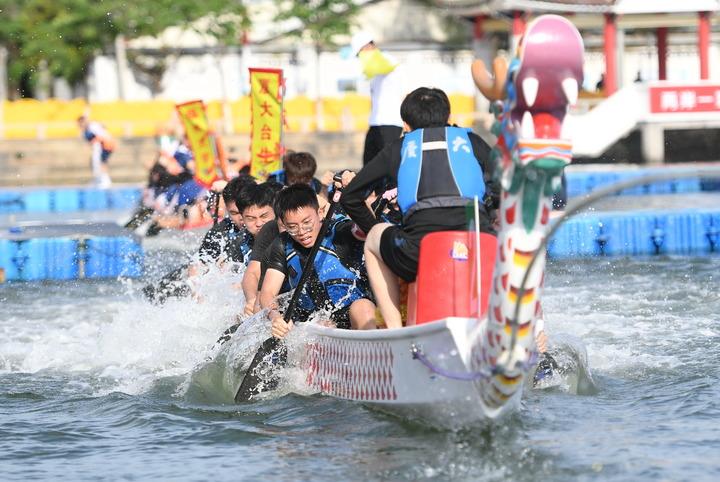 回顾与感悟，东南卫视海峡新干线在2022年的精彩瞬间，东南卫视海峡新干线2022年精彩瞬间回顾与感悟