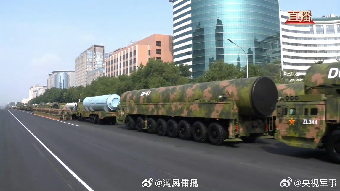 东风61，一款卓越的重型商用车简介，东风61重型商用车，卓越性能简介