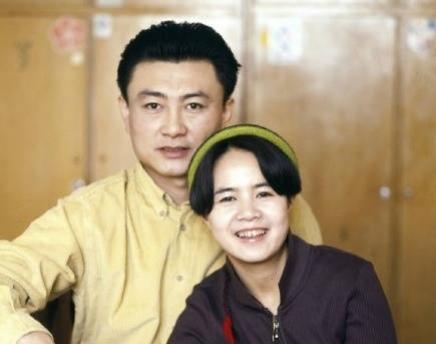 海峡主持人简介资料——一位跨越文化与语言的桥梁，海峡主持人，跨越文化与语言的桥梁简介介绍