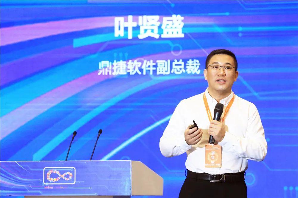 海峡两岸哪个台，深度探讨与比较分析，海峡两岸深度探讨与比较分析专题报道