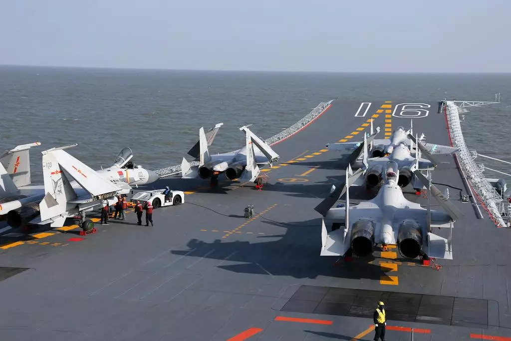 航空母舰