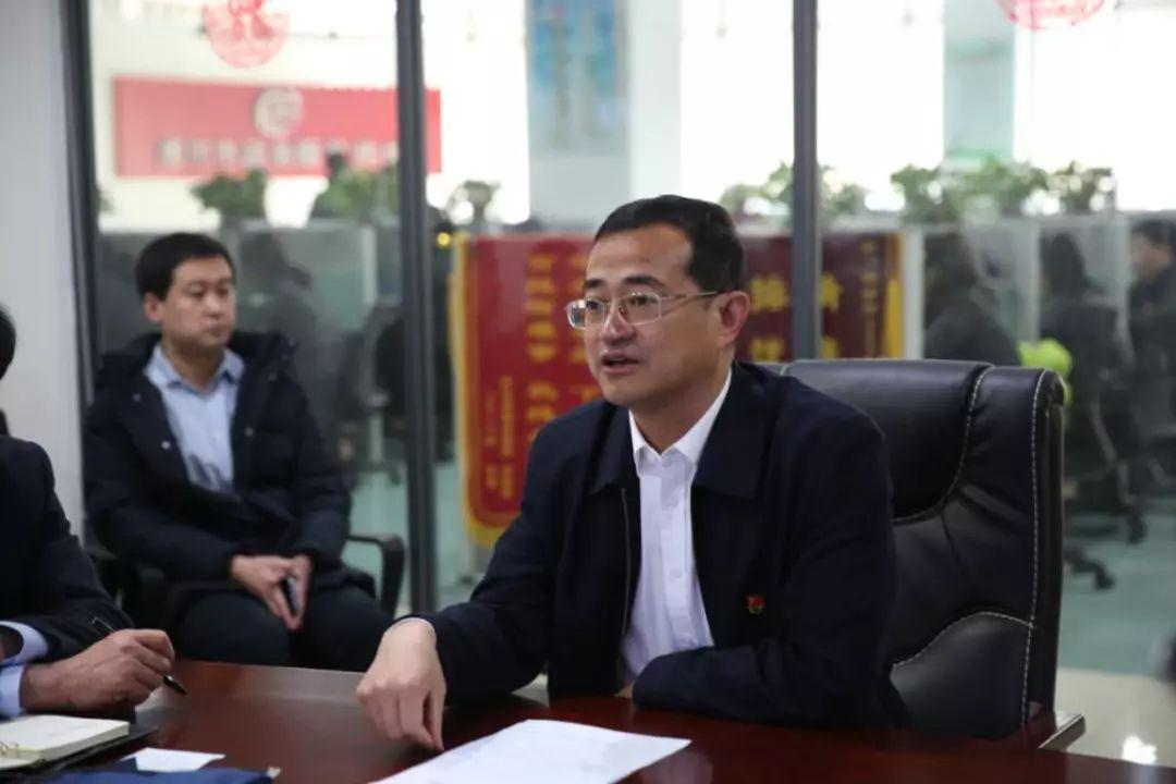 中央老百姓求助热线电话，连接民心，实现和谐社会的桥梁，中央老百姓求助热线电话，民心桥梁，和谐社会连接线