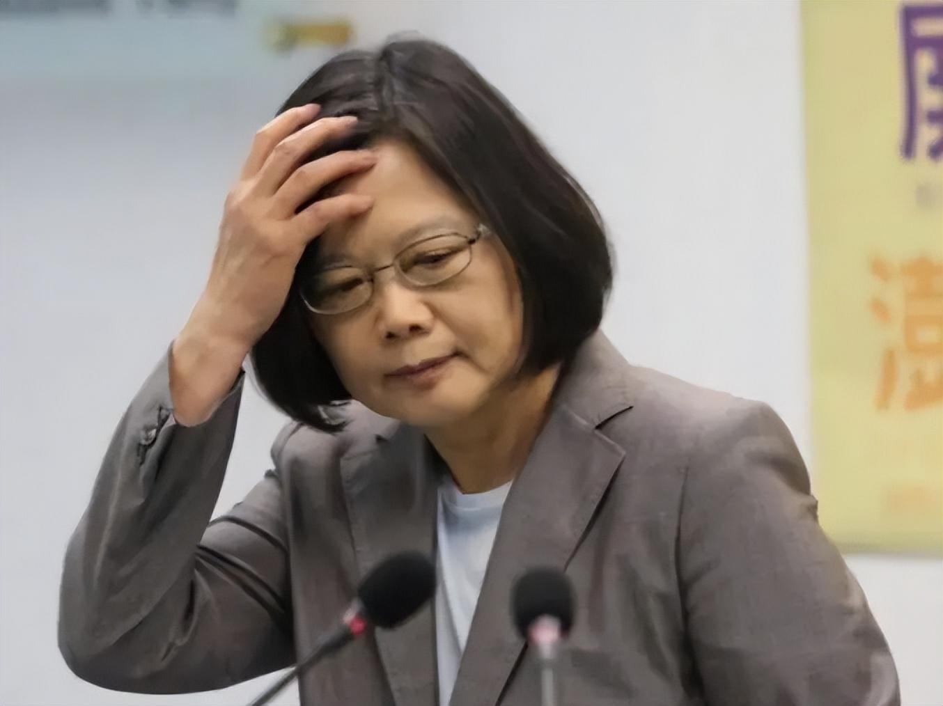 海峡两岸新闻发言人的角色与担当，海峡两岸新闻发言人的角色与担当，促进交流、传递信息的桥梁与纽带
