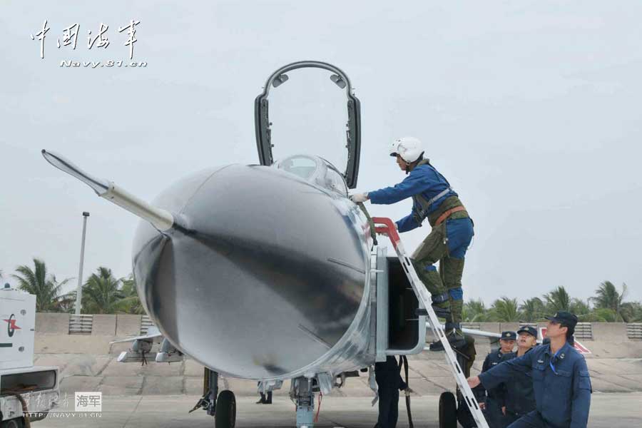 歼八实战，中国空军力量的骄傲，歼八实战展现中国空军力量之骄傲