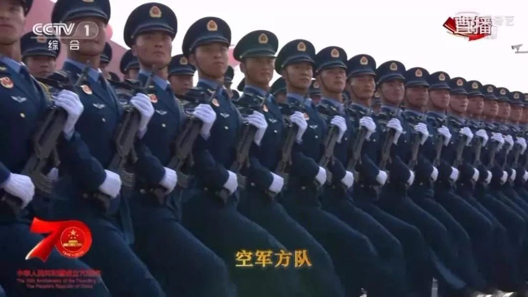 震撼人心的2019国庆70周年大阅兵观后感，震撼心灵的2019国庆70周年阅兵盛典回顾与感悟