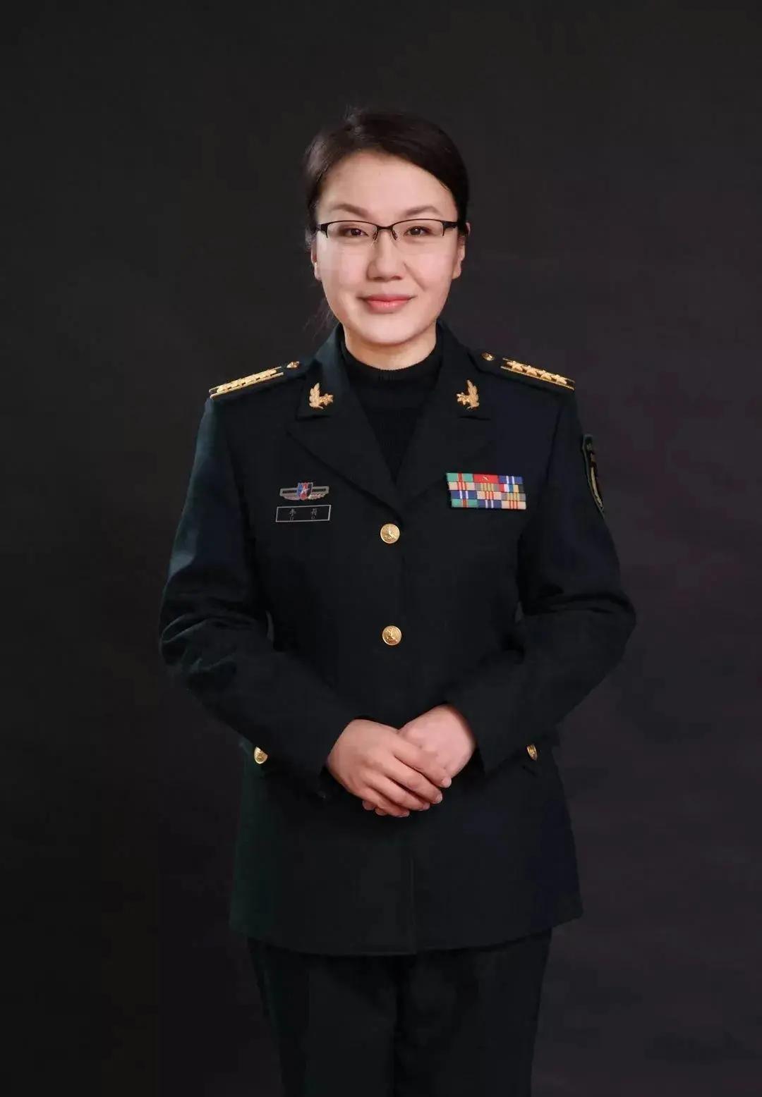 军事评论员李莉的专业水平解析，军事评论员李莉的专业深度解析