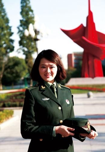 关于女兵的崛起，挑战与突破，女兵崛起，挑战与突破之路