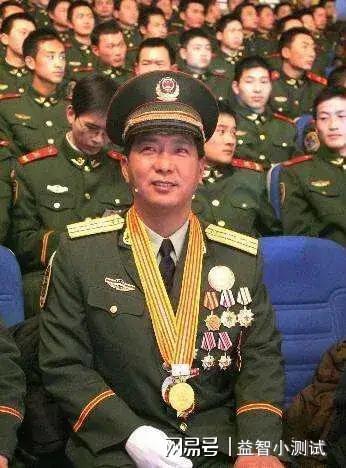 丁晓兵受伤时的军衔，英勇军人的荣耀与牺牲，丁晓兵受伤时的军衔，英勇军人的荣耀与牺牲之路