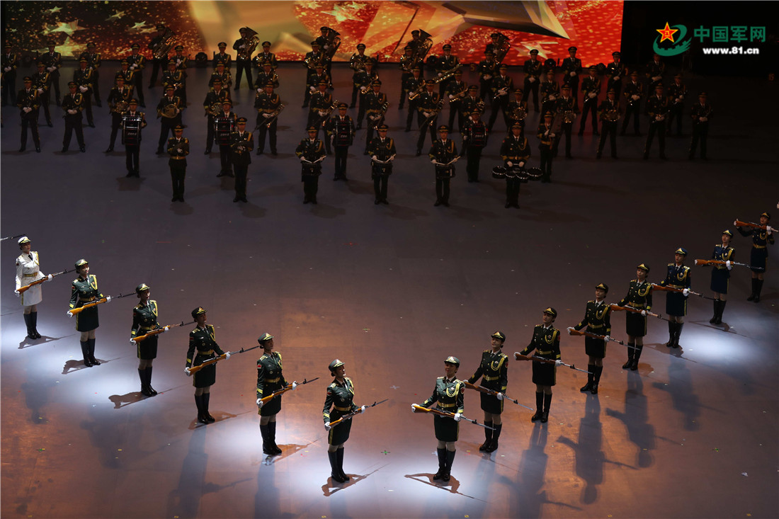 中国人民解放军仪仗队女兵亮相海外，展现新时代风采与力量，中国人民解放军仪仗队女兵海外亮相，展现新时代风采与巾帼力量