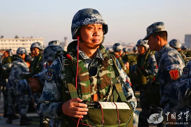 空降兵现任第十五空降军军长，勇担使命，铸就空降兵新时代的辉煌，第十五空降军军长勇担使命，铸就新时代空降兵辉煌