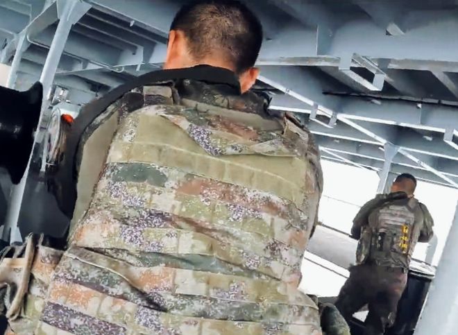 探索新时代军服之美，19式武警星空迷彩的魅力与特点，揭秘新时代军服风采，探索19式武警星空迷彩的魅力与特点