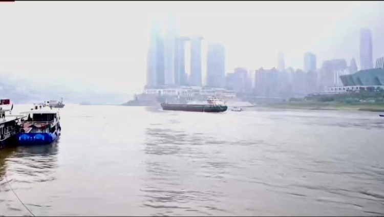五万吨海轮的价格探析，一艘船的价值究竟几何？，五万吨海轮价格探析，揭秘一艘船的真实价值！