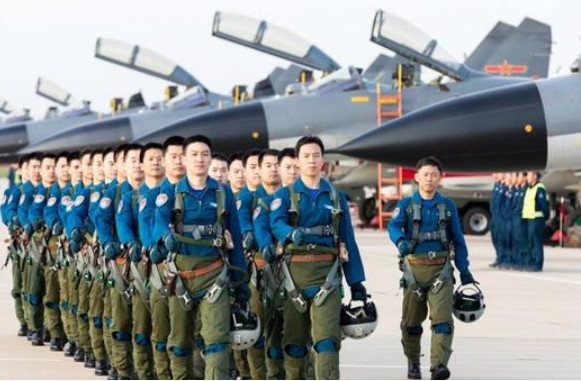 中国空军特种飞机数量及其战略意义，中国空军特种飞机的数量及其战略价值分析