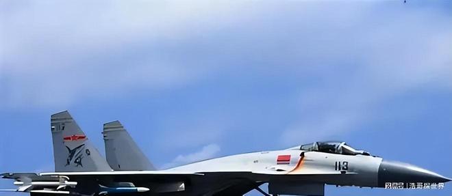 歼-15与F-18,两款舰载战斗机的对比解析,歼-15与F-18舰载战斗机对比解析,性能、特点与优劣分析