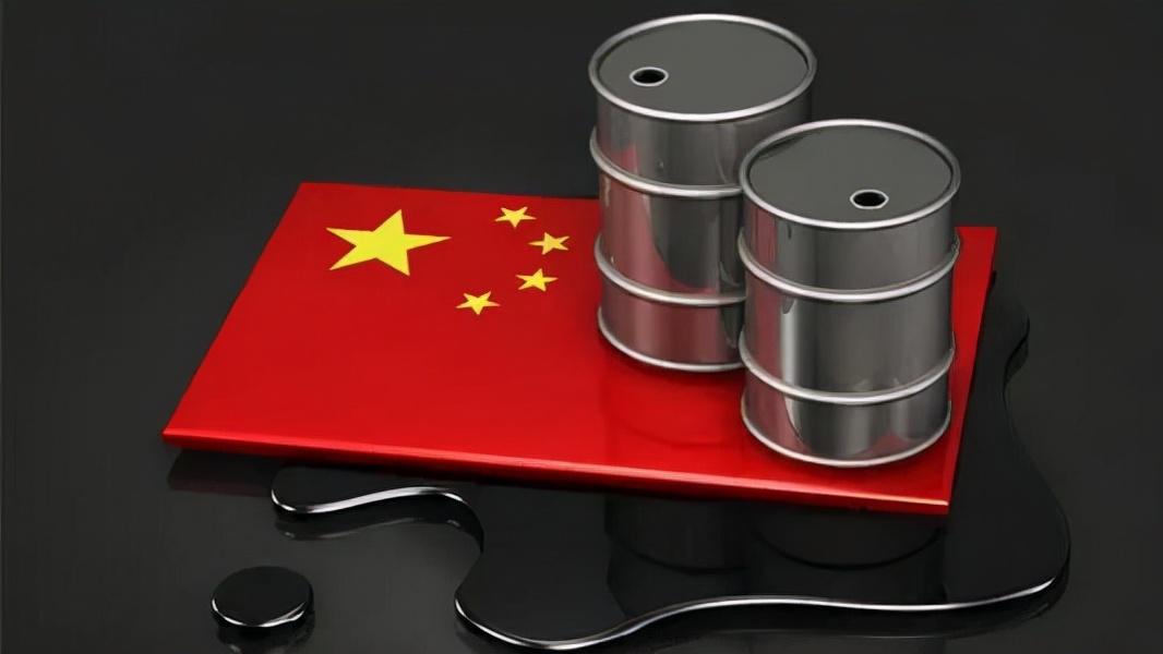 伊拉克战争中美国为改变世界舆论对战争的不利导向进行的策略分析，伊拉克战争中美国的舆论引导策略分析，改变世界舆论对战争的不利导向的探讨