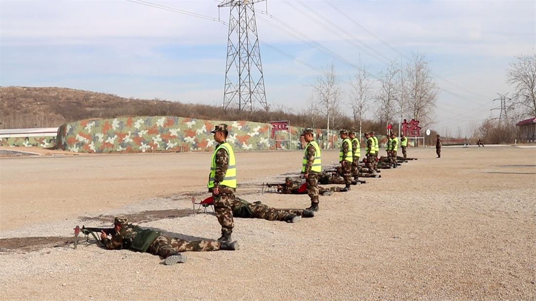 新兵训练,塑造军事精英的必经之路,新兵训练,军事精英成长的必经之路