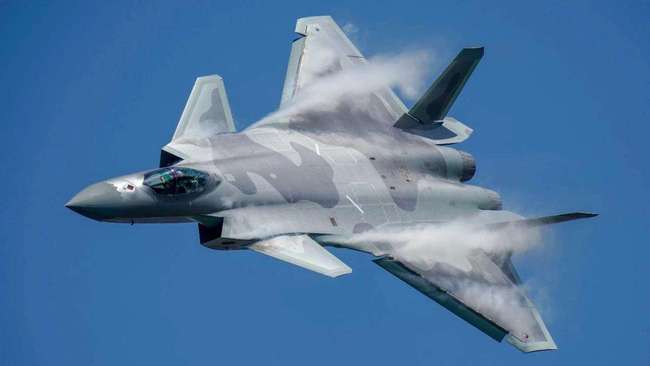 宋心之眼中的歼-20与F-22,究竟谁更厉害?,宋心之眼中的歼-20与F-22,谁更胜一筹?