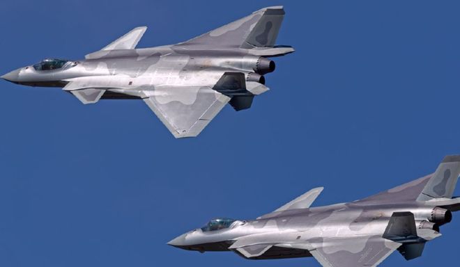 歼-20与F-22,究竟谁更先进?,歼-20与F-22,谁的技术更先进?