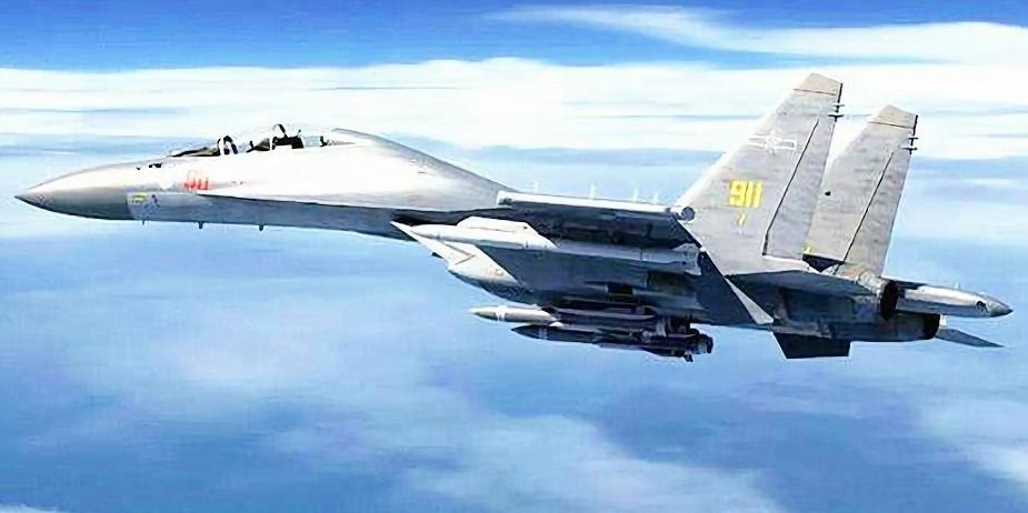 歼-16战斗机携带核弹的可能性探讨,歼-16战斗机携带核弹能力探讨